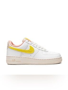 Nike Air Force 1 ‘07 LX Women’s Size 11 White Yellow “Mama” Streetwear Urban